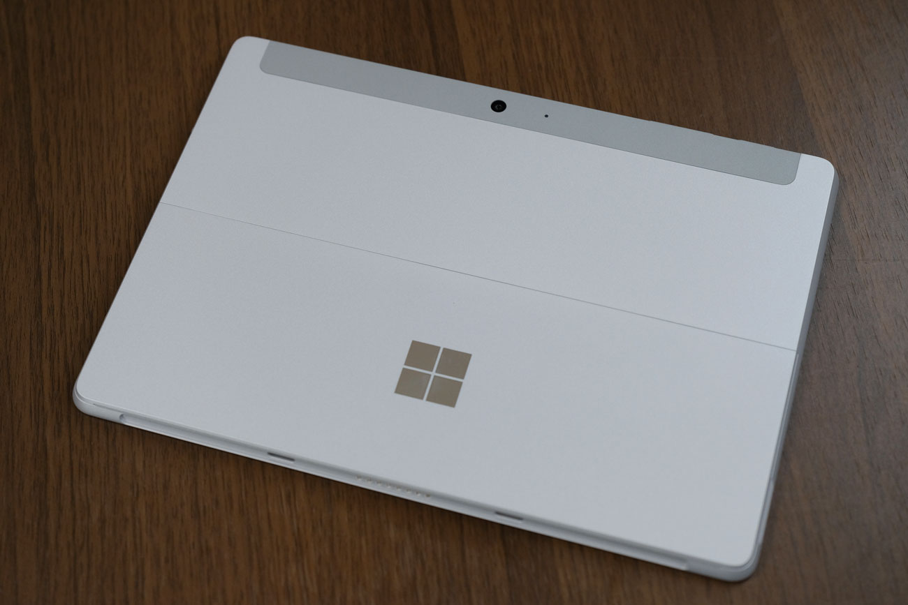 Surface Go 本体デザイン