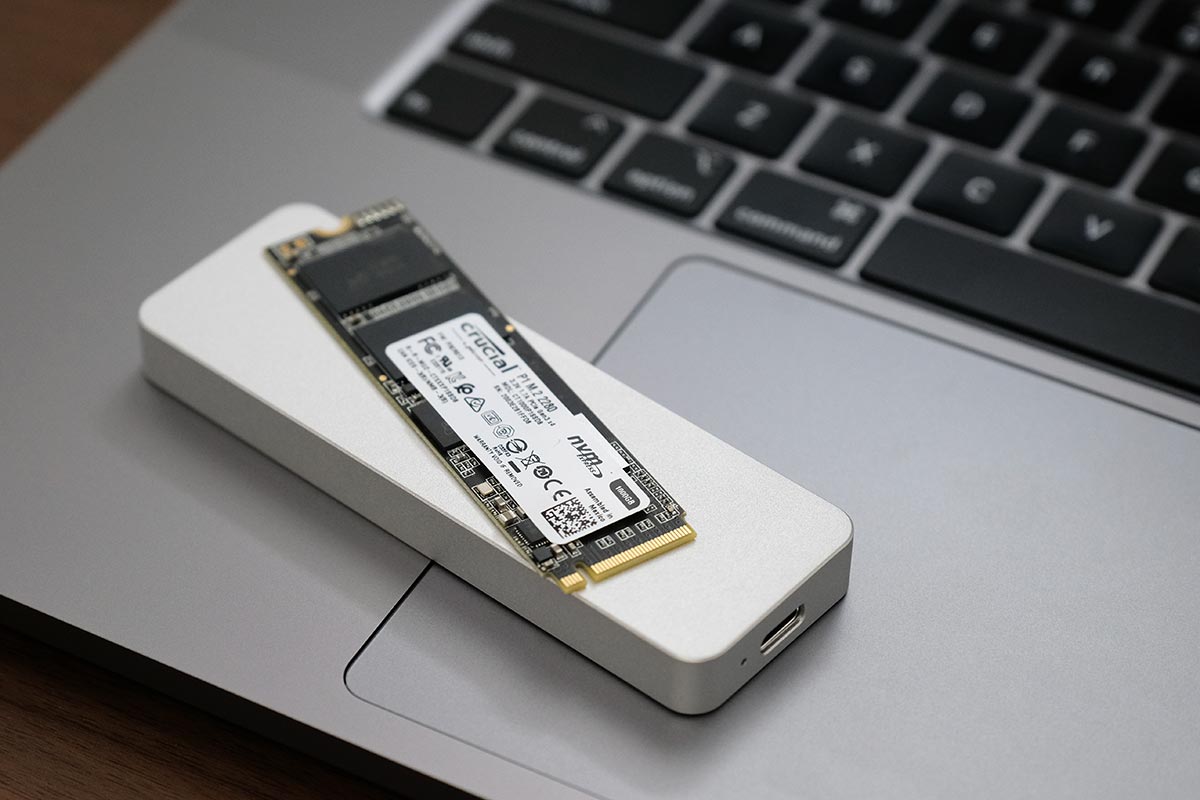 Nvme M 2 Ssd 外付けケースは安くて爆速 1gb Sの高速ssdストレージを低価格で シンスペース